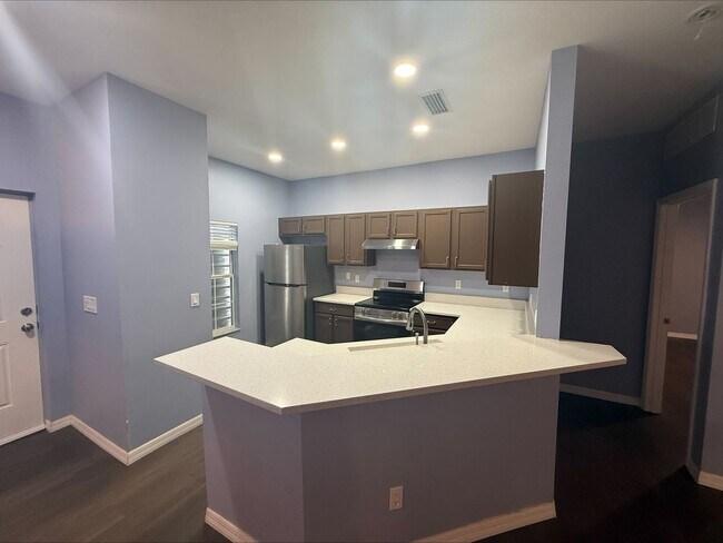 Building Photo - 249 Emerson Dr NW