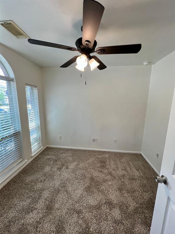 Building Photo - 2027 Mickle Creek Dr