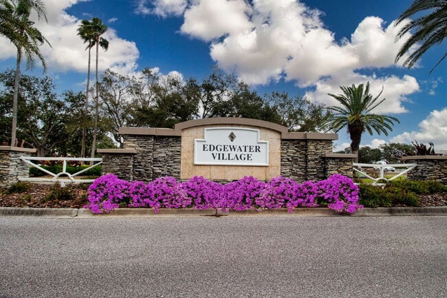 Building Photo - 8419 Whispering Woods Ct