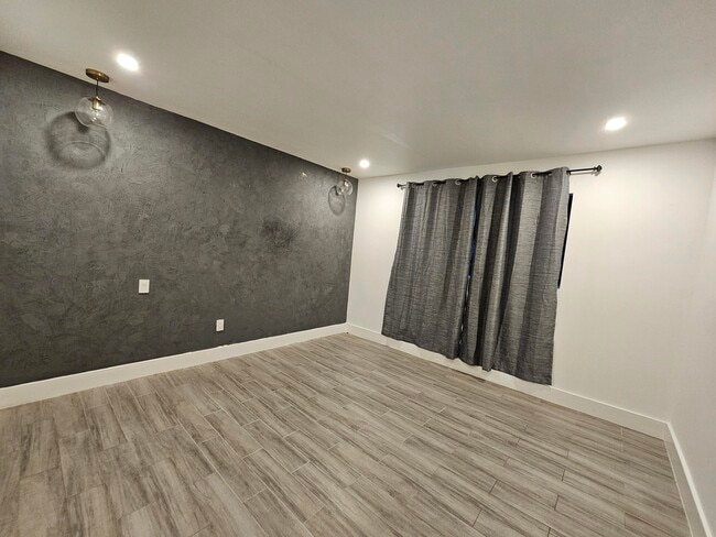 Building Photo - 2120 NW 66th St