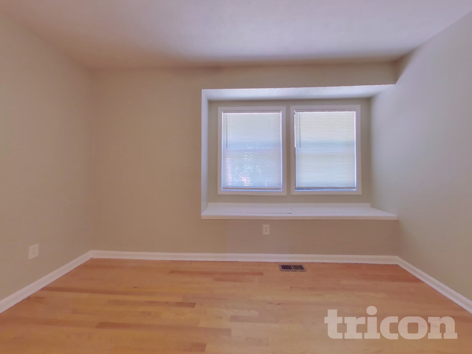 Building Photo - 2280 Lexington Way