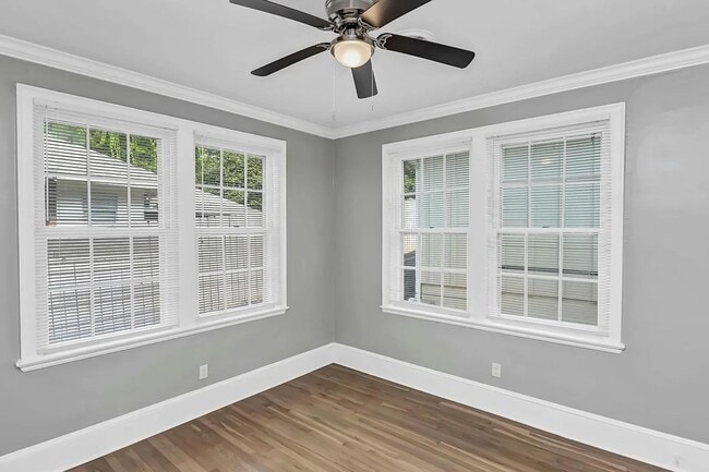 Building Photo - Beautifully renovated and repurposed house