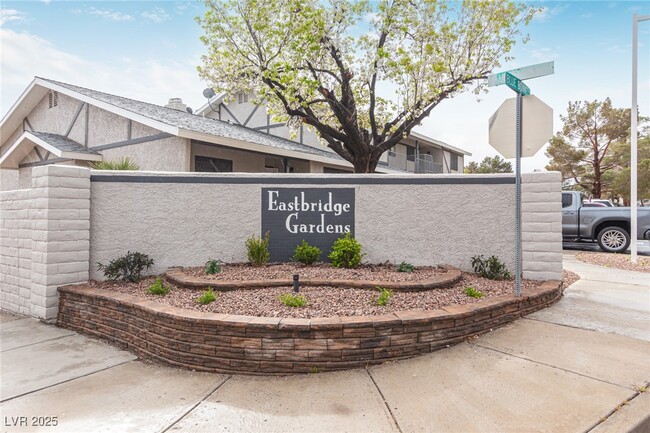 Primary Photo - 2840 Blue Bonnet Dr