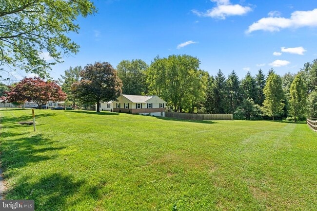 Building Photo - 14906 Dunstan Ln