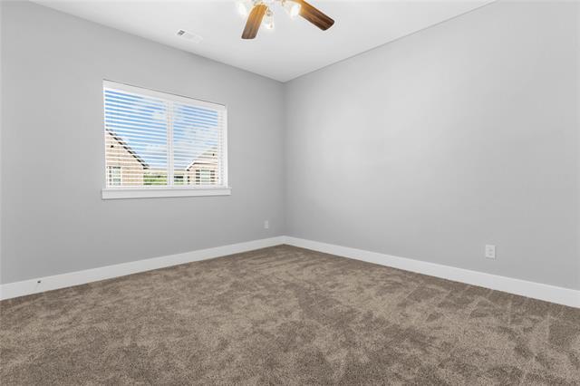 Building Photo - 1131 Alpine Dr