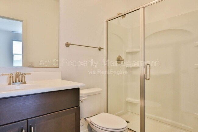 Building Photo - 4470 E Clydesdale St