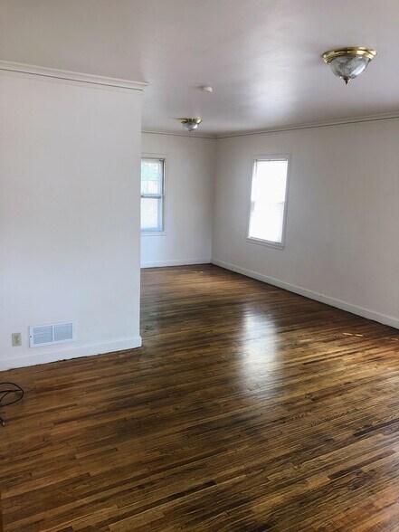 Building Photo - 2617 Hunt St