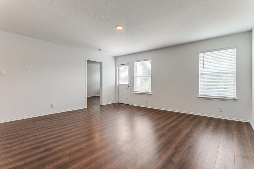 Building Photo - 5518 Salado Fls