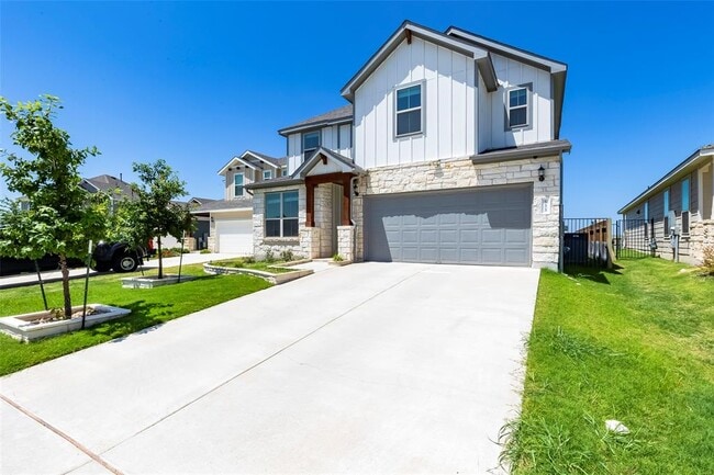 Building Photo - 533 Pickrell Lp
