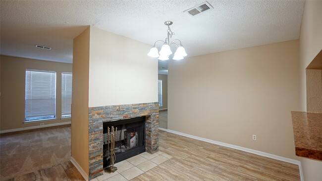 Building Photo - 2277 S Kirkwood Rd