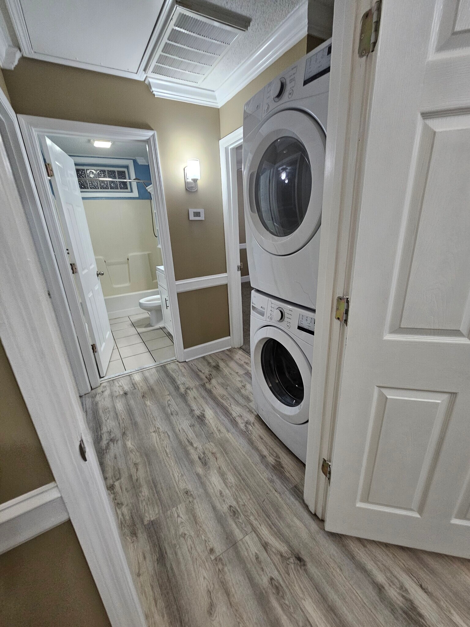 Building Photo - 204 Brandywine Rd