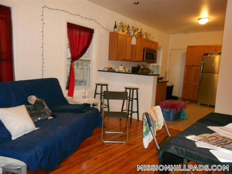 Building Photo - 52 Delle Ave