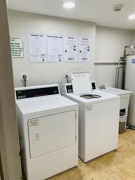 Laundry room - 1239 Hillsboro Mile