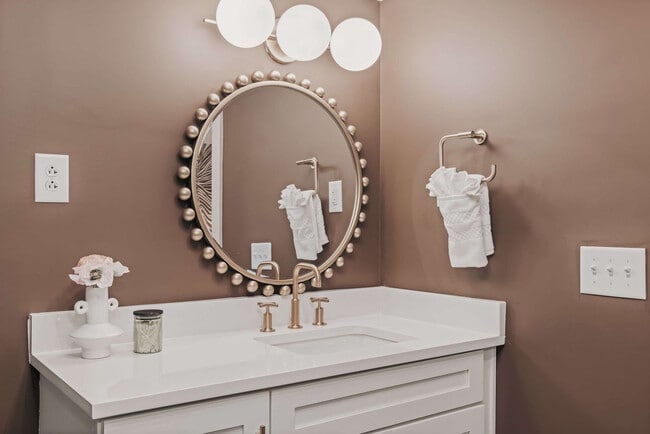 Building Photo - 240 Rep. John Lewis Way N