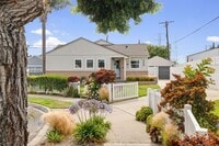 Building Photo - BEAUTIFULLY REMODELED, BRIGHT & AIRY, WEST...
