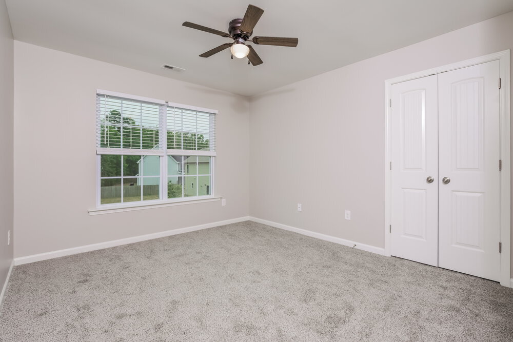Building Photo - 934 Lakemont Dr