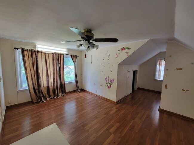 Building Photo - 3 Bedroom Single Family home for Rent