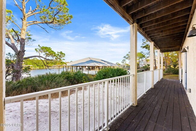 Building Photo - 212 Bonita Cir