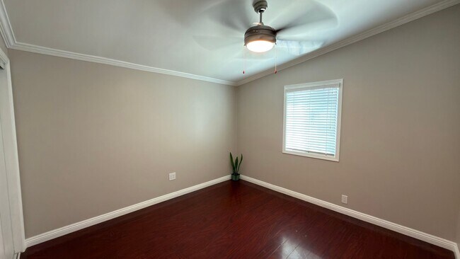 Building Photo - **BEAUTIFUL FOUR BED TWO BATH HOME IN DUARTE **