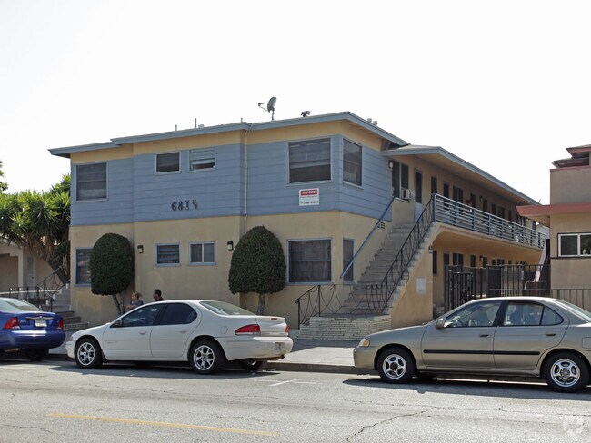 Primary Photo - 6815 Seville Ave