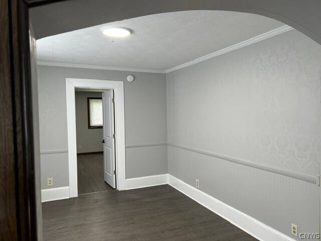 Building Photo - 210 W Matson Ave