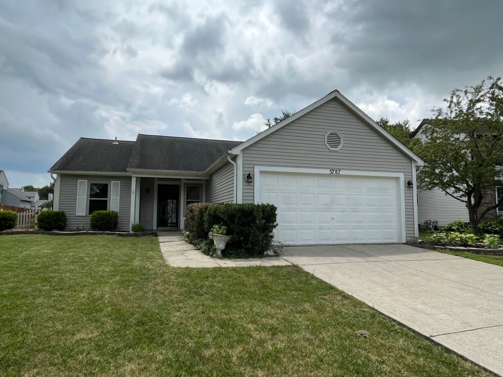 Building Photo - 5787 Nike Dr
