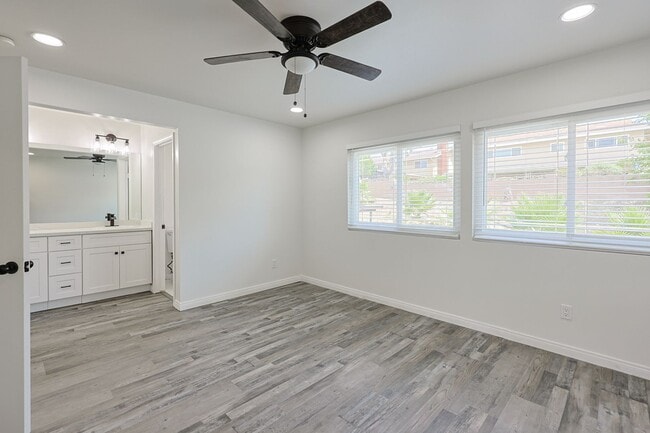 Building Photo - Spacious 5-Bedroom, 3-Bath Home – Convenie...