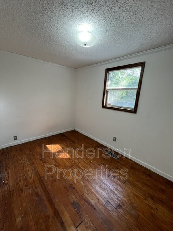 Building Photo - 529 Barringer Chapel Rd