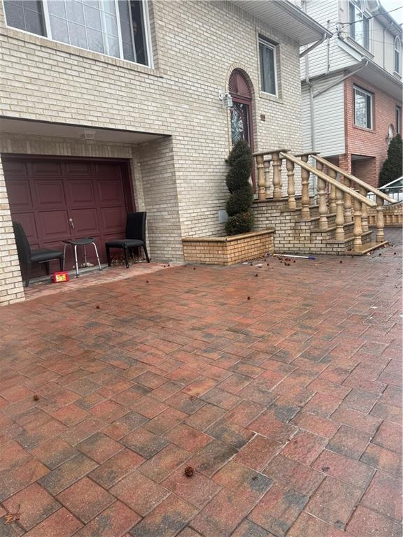 Building Photo - 359 Netherland Ave