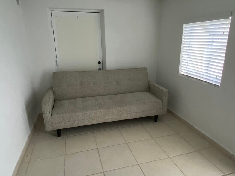 Building Photo - 1375 NW 84th Ter