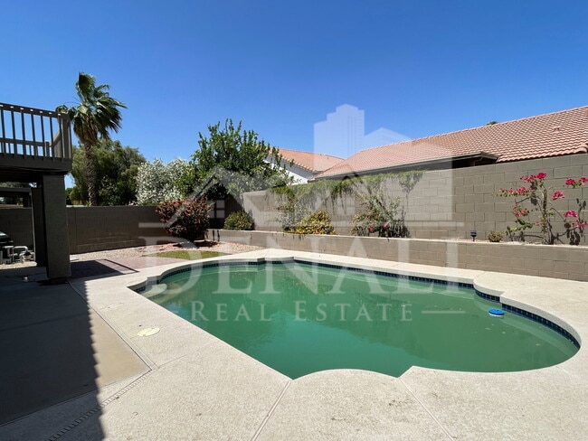 Building Photo - 3602 E Windmere Dr