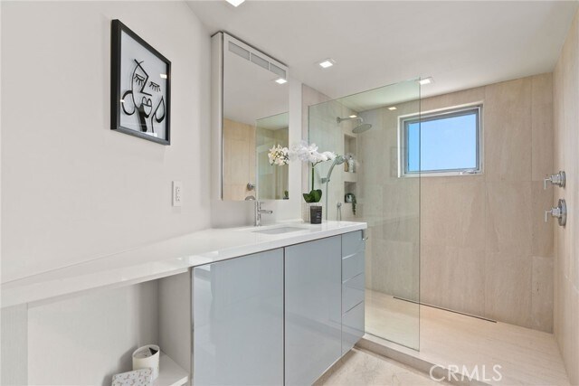 Building Photo - 900 Gainsborough Dr