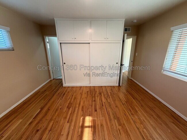 Building Photo - 3610 W 230th St