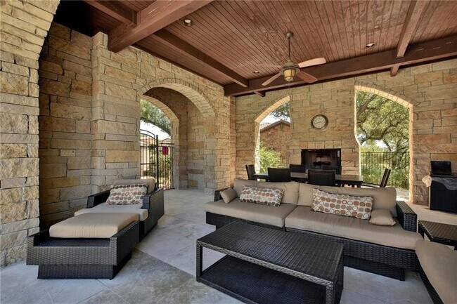 Building Photo - 15317 Falconhead Grove Loop