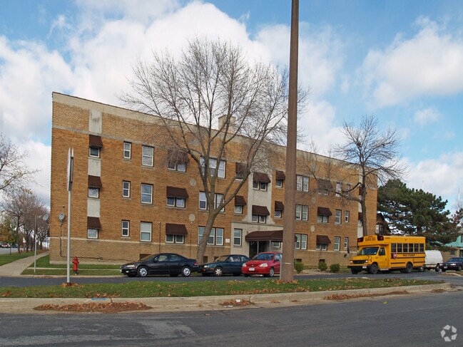 2330 W Roosevelt Dr - Roosevelt Manor