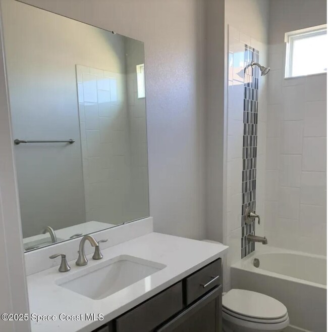 Building Photo - 1693 Killian Dr