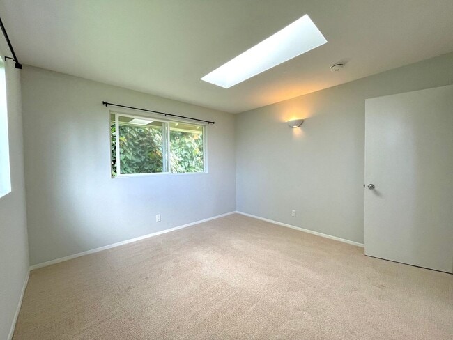 Building Photo - Ahuimanu - Kaneohe - 4 bedrooms, 2.5 bathrooms