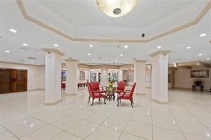 Building Photo - 1300 NE Miami Gardens Dr