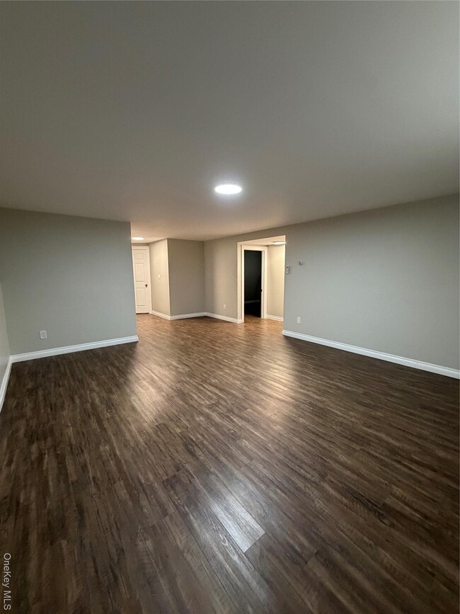 Building Photo - 5 Dewey Rd