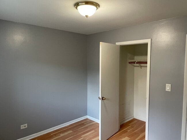 Building Photo - 9137 Barberry Ln