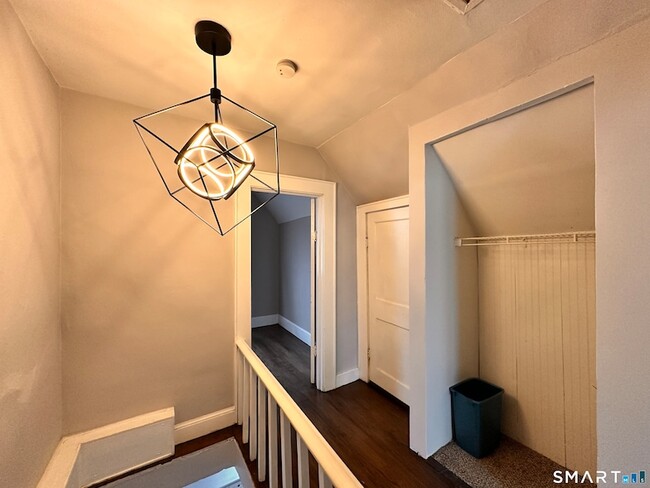 Building Photo - 74 Mt Pleasant St