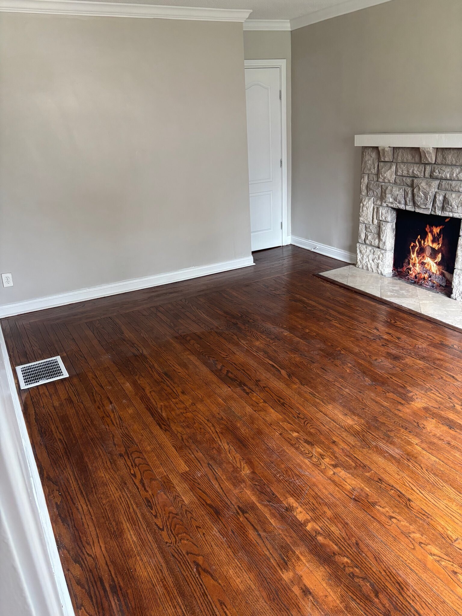 Building Photo - 1209 Covedale Ave