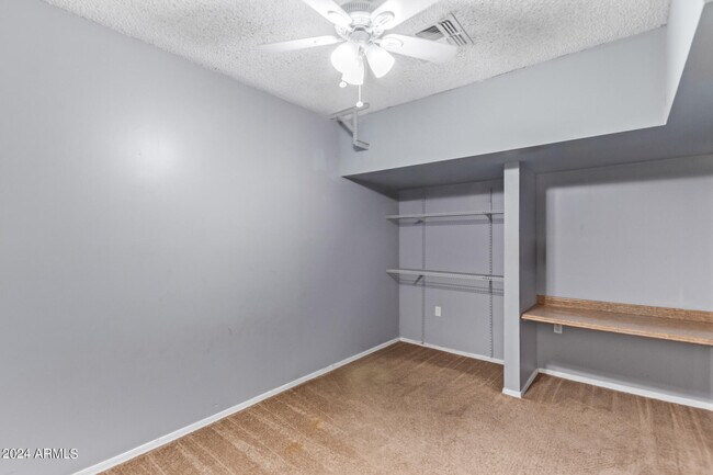 Building Photo - 8902 E Cholla St