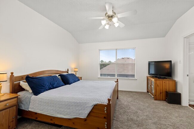 Building Photo - 5651 Stonecloud Ln