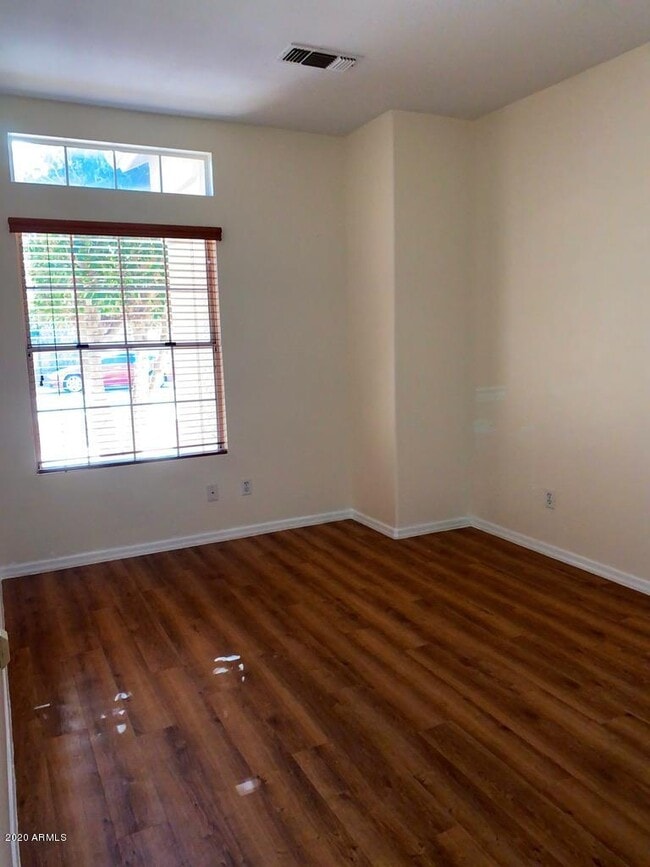 Building Photo - 844 N Granite St