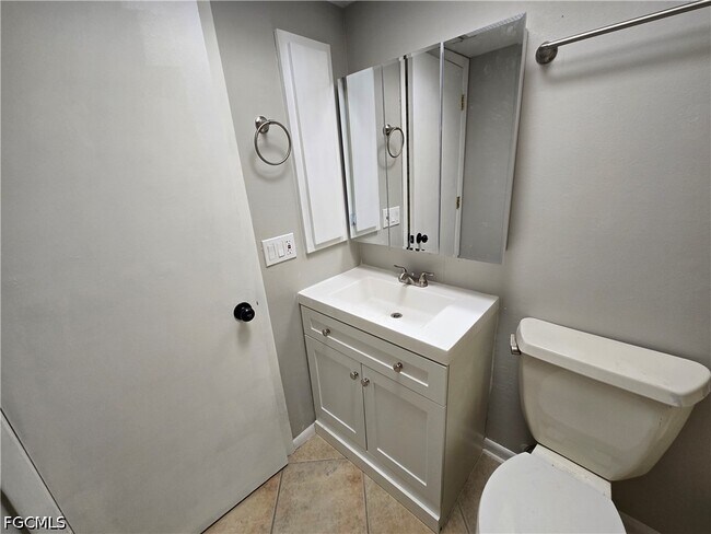 Building Photo - 7752 Tamara Lee Ct