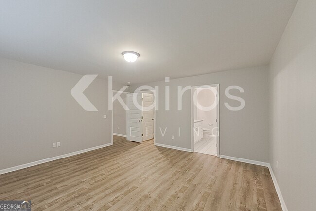 Building Photo - 136 Western Red Cedar Dr