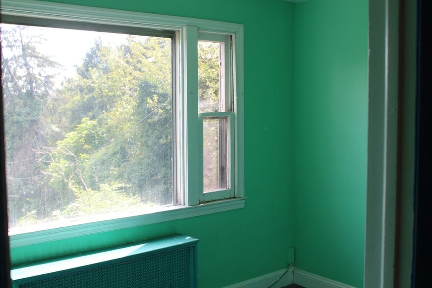 Building Photo - 6000 67th Pl