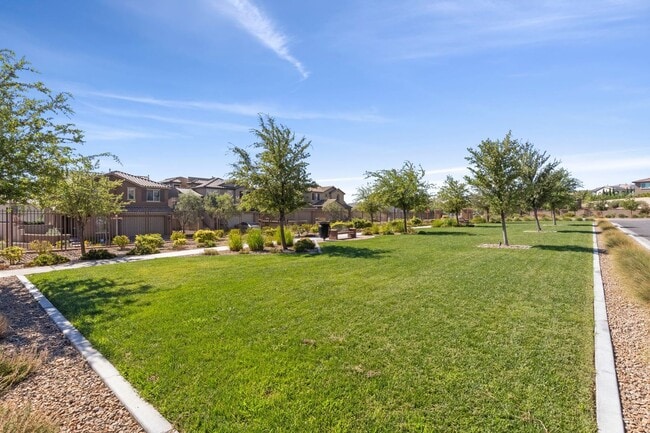 Building Photo - Luxury Dream Home with Unmatched Views and Resort-Style Amenities