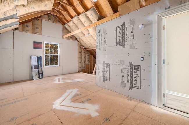 Building Photo - Charming 3-Bed Home in Fayetteville